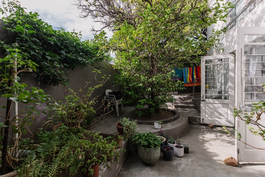 3 Bedroom Property for Sale in Vredehoek Western Cape